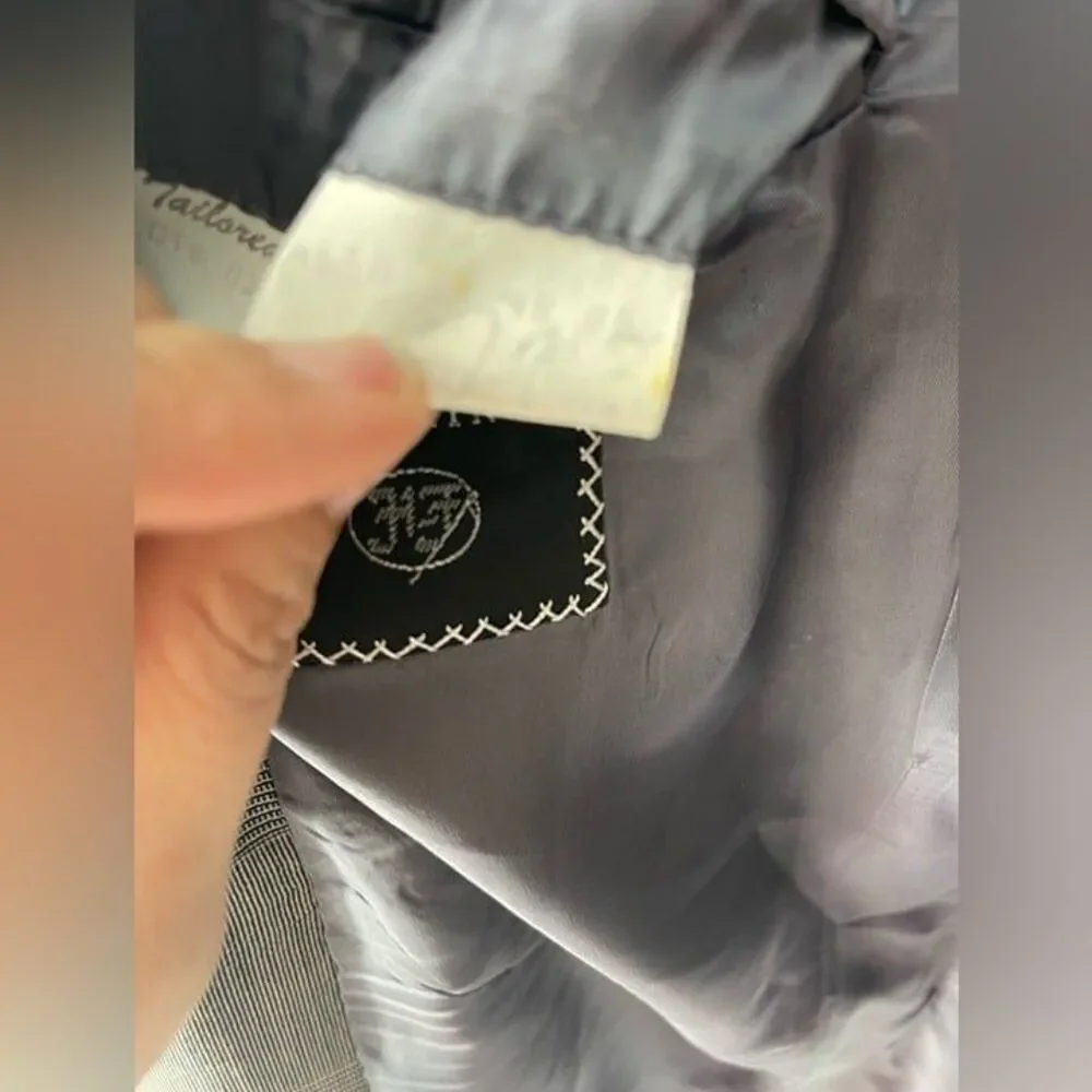Hickey freeman gray plaid blazer size 42 R‎ saks fifth ave